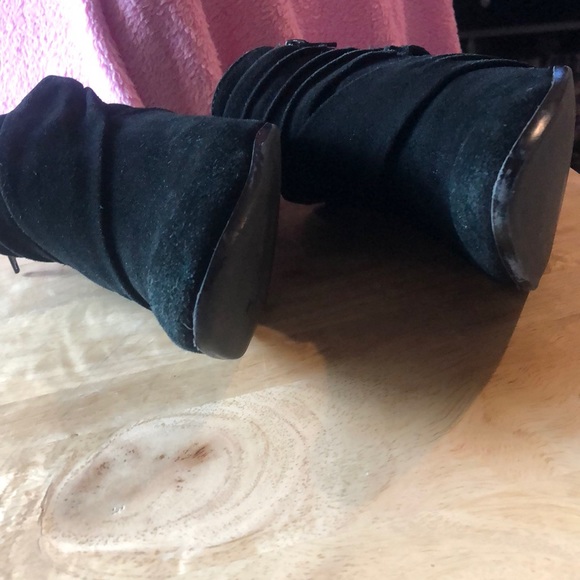 Andrew Gellar black suede ankle boots - Picture 6 of 7